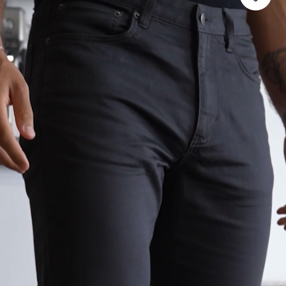 NWT Quince Men’s Comfort Stretch Traveler 5-Pocket Pants in Black 32x30 NWOT